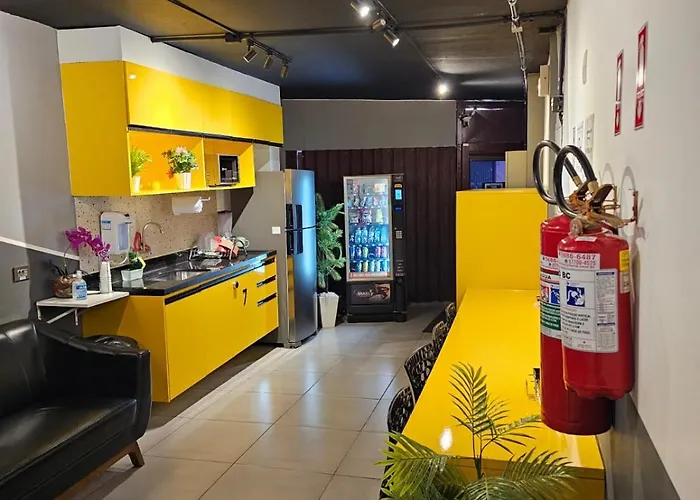 Liah Hostel & Suites
